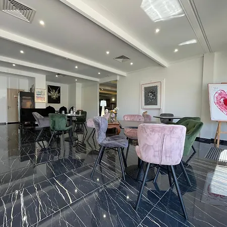 Hotel Napoleon 3*